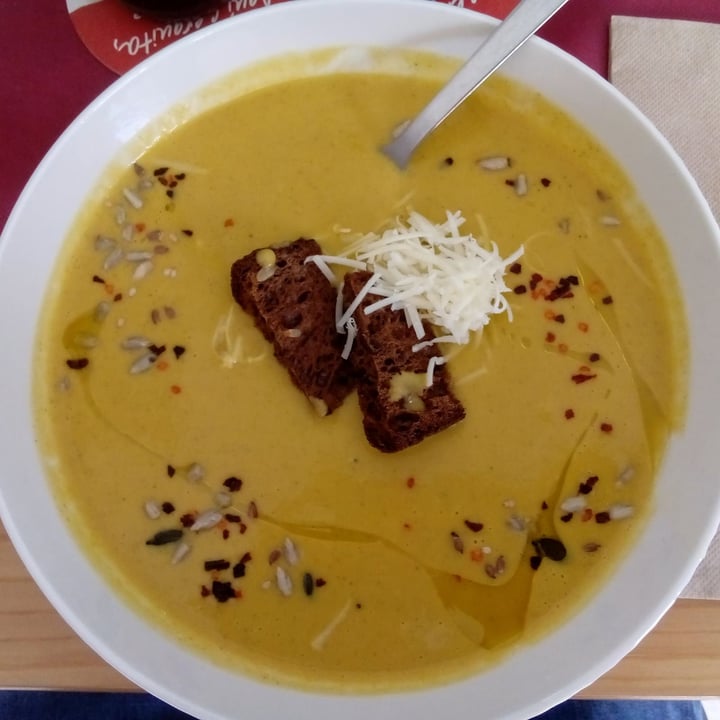 photo of TOC-TOC Café (vegano/sin gluten) Crema de coliflor shared by @troosti on  21 Apr 2024 - review