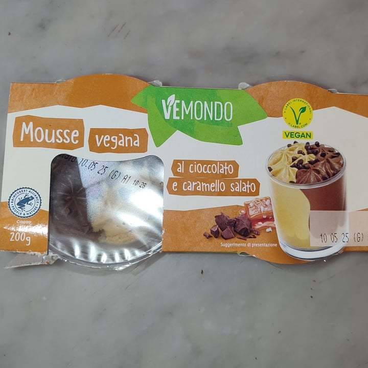 photo of Vemondo mousse vegana al cioccolato e caramello salato shared by @marty3110 on  22 Apr 2025 - review