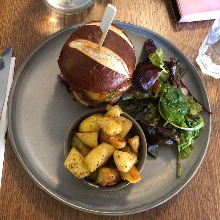 photo of Vegivores Satay Slay Burger shared by @baileytomkins3 on  21 Jun 2024 - review