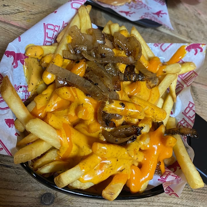 photo of Döner Summer Filthy animal fries shared by @meganthevegetable on  15 Nov 2023 - review