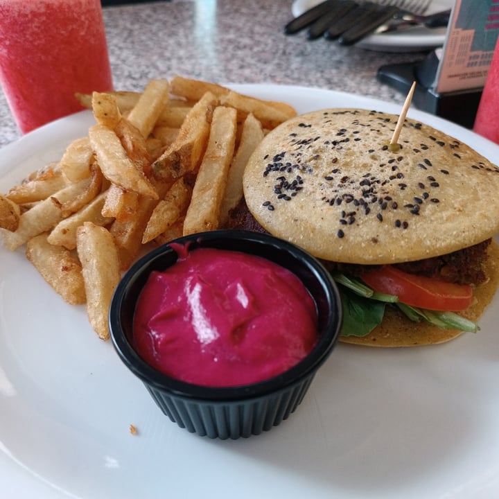 photo of Bolsi Hamburguesa vegana shared by @veganintheworld on  28 Jun 2025 - review