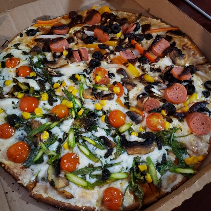 photo of Vegan style Pizza Mitad Diavola, Mitad Lunella shared by @clod86 on  28 Aug 2023 - review