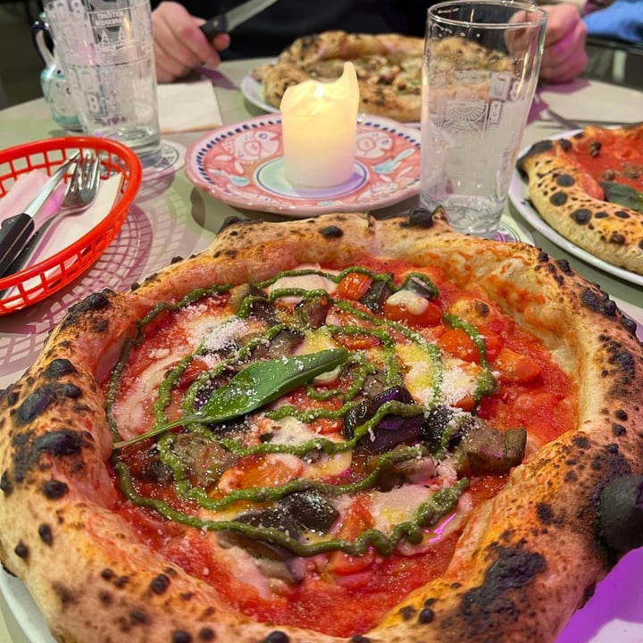 photo of Al Catzone - Pizza Napovegana Pizza Billie shared by @alcatzonexglianimali on  03 Mar 2024 - review