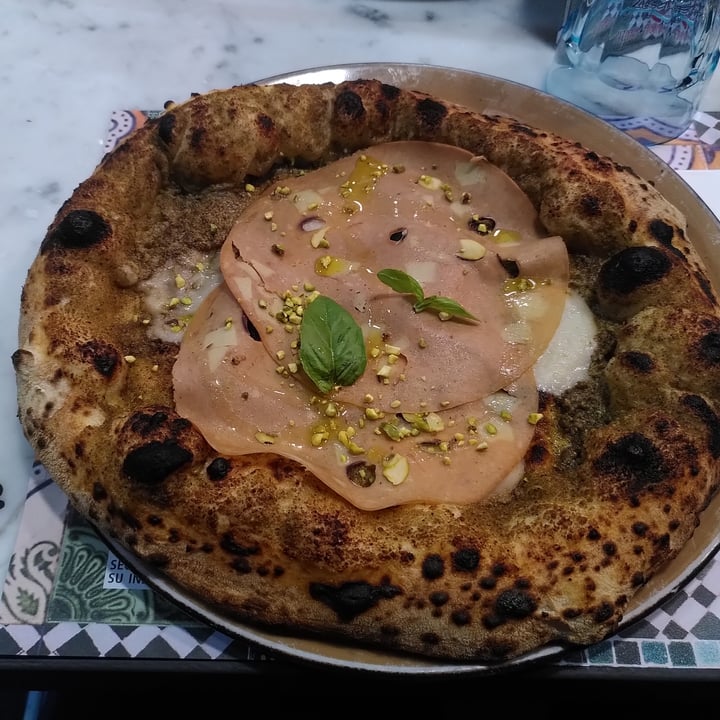 photo of Pizzeria Assaje zeppole con alghe shared by @merry-cherry-veg on  26 Apr 2024 - review