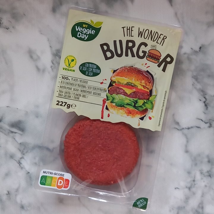 photo of My veggie day The Wonder Burger shared by @animalsvoices on  17 Aug 2023 - review