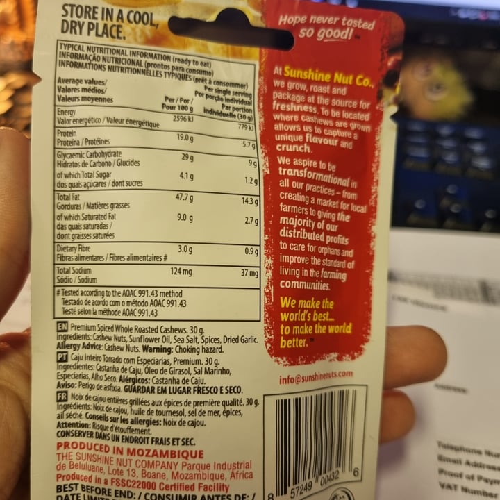 photo of Sunshine nut co Whole Roasted Cashews Spark Of Spices shared by @wildfire on  01 Nov 2023 - review