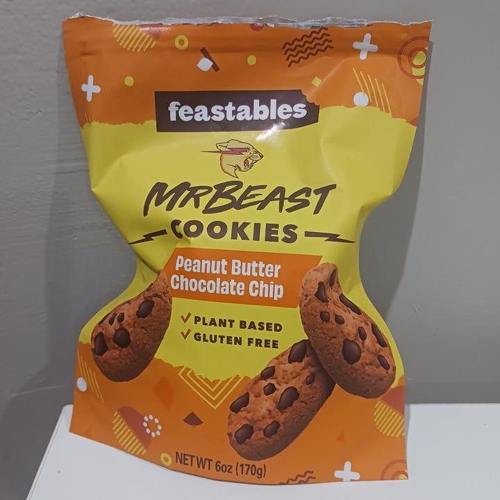 photo of Feastables Mr Beast Peanut Butter Chocolate Chip Cookies shared by @heartartichokehearts on  06 May 2024 - review