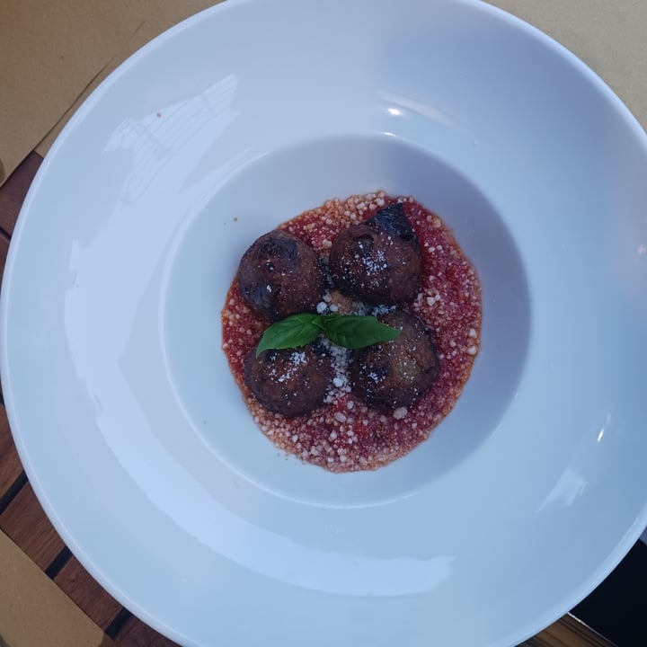 photo of INCOLTA Polpette di melanzane al sugo shared by @elisata on  27 Jun 2025 - review