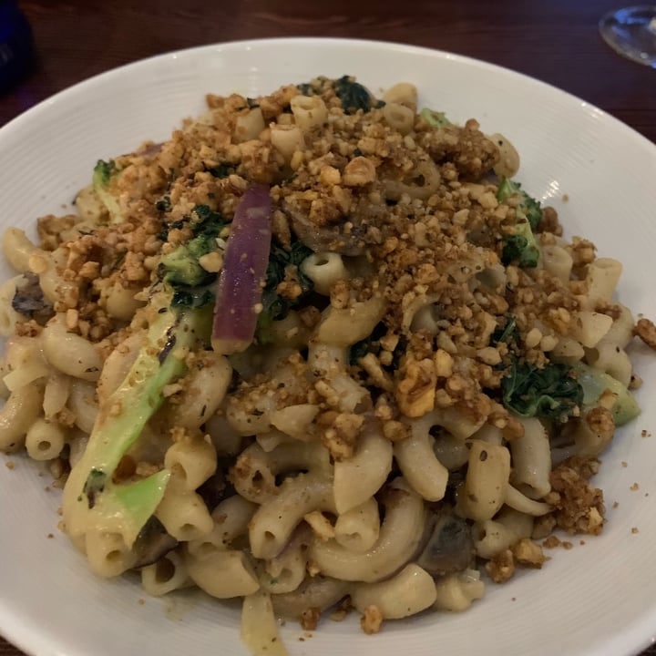 photo of Be Love Mac & Cheese shared by @vegoutvictoria on  30 Dec 2023 - review