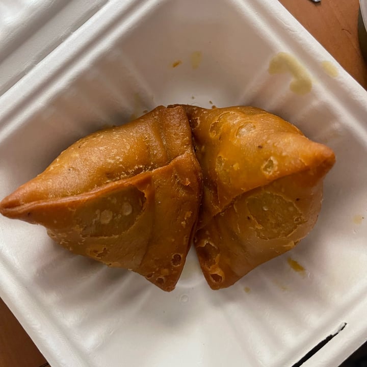 photo of Mantra by Indian Garden Punjabi Samosa shared by @ravenmychelle on  09 Aug 2024 - review