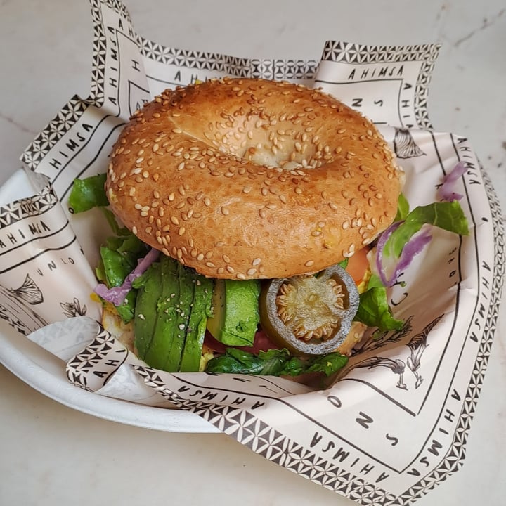 photo of ahimsa cafe deluxe bagel shared by @plantaepy on  20 Apr 2024 - review