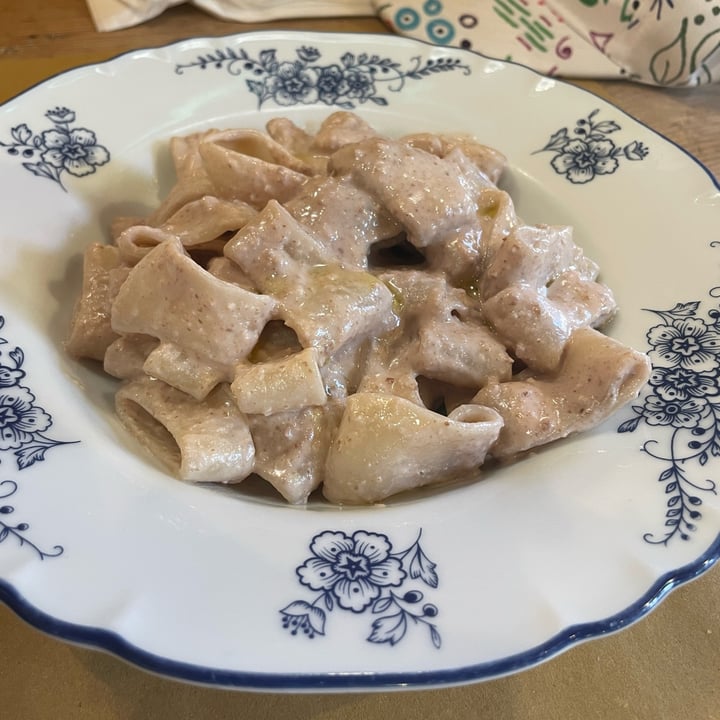 photo of In Pasta - Cibo e Convivio Paccheri con crema di noci shared by @vales12 on  07 Jul 2025 - review