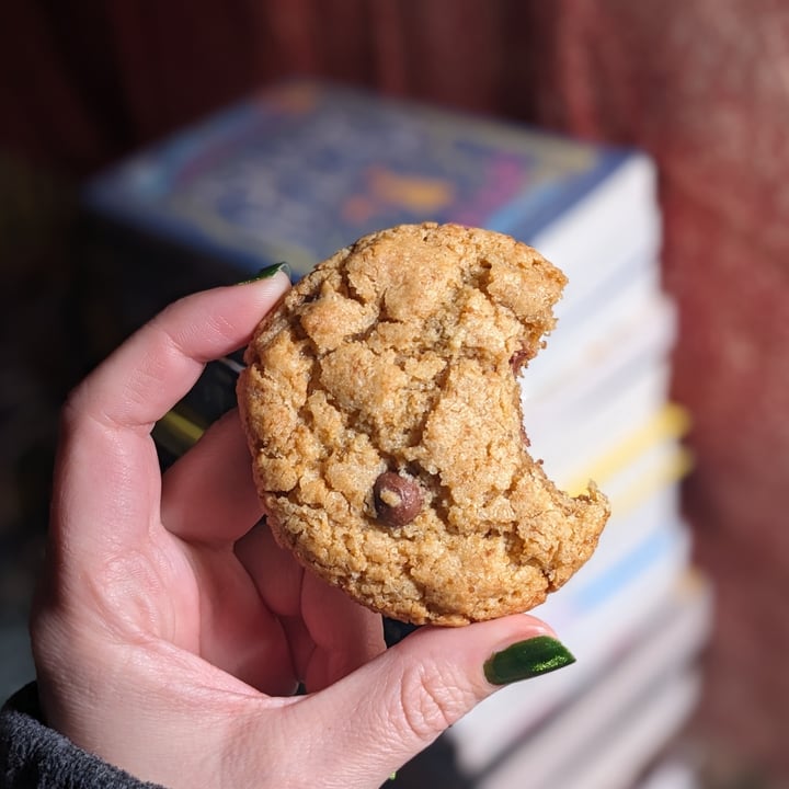 photo of Coconut Whisk Vegan Chocolate Chip Cookie Mix shared by @iszy on  07 Dec 2023 - review