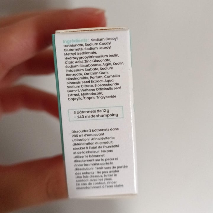 photo of 900.care shampoing equilibrant/shampoo equivalente, capelli grassi shared by @luana92 on  17 Oct 2024 - review