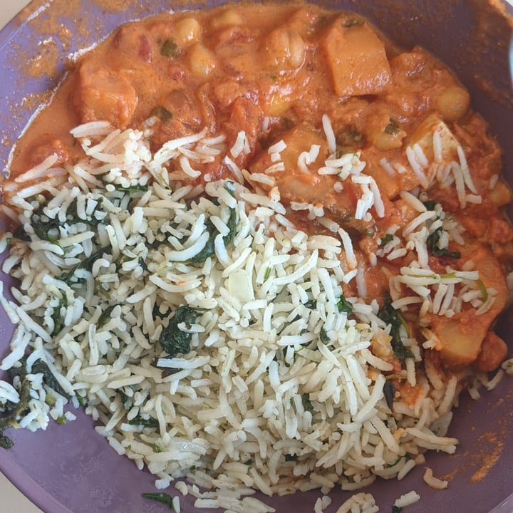 photo of Tonic restaurant Red Vegetable Curry With Spinach Rice shared by @picopinda on  05 Oct 2023 - review