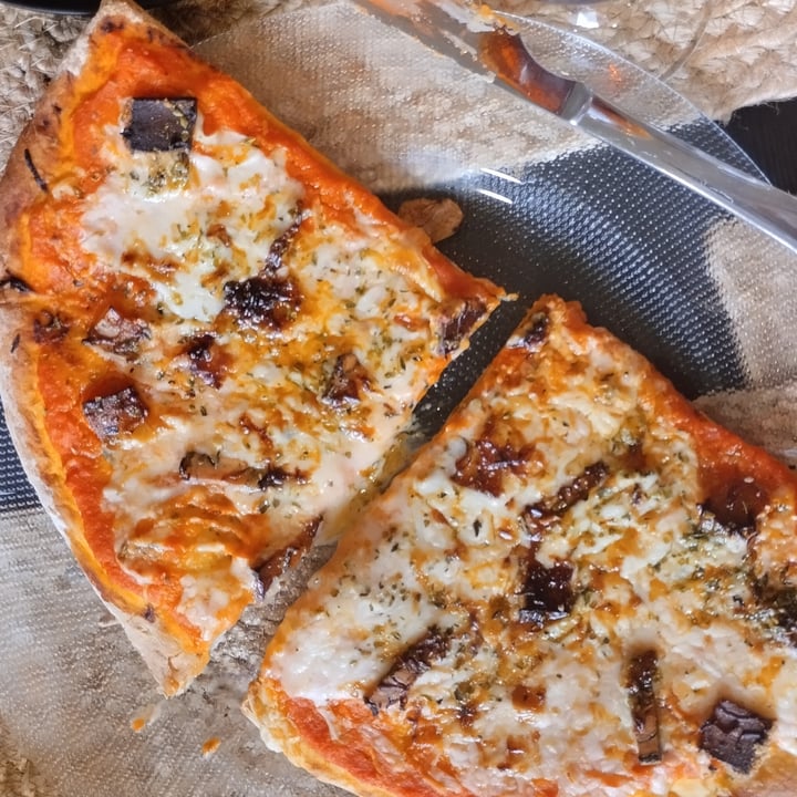 photo of A Pastar Vegano Pizza Cuatro Quesos shared by @malditopato on  15 Oct 2023 - review