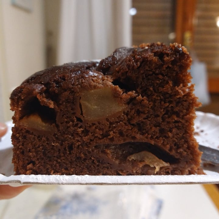 photo of Suraja Cafè Vegan Torta Pere E Cioccolato shared by @benjidetta on  01 Feb 2024 - review