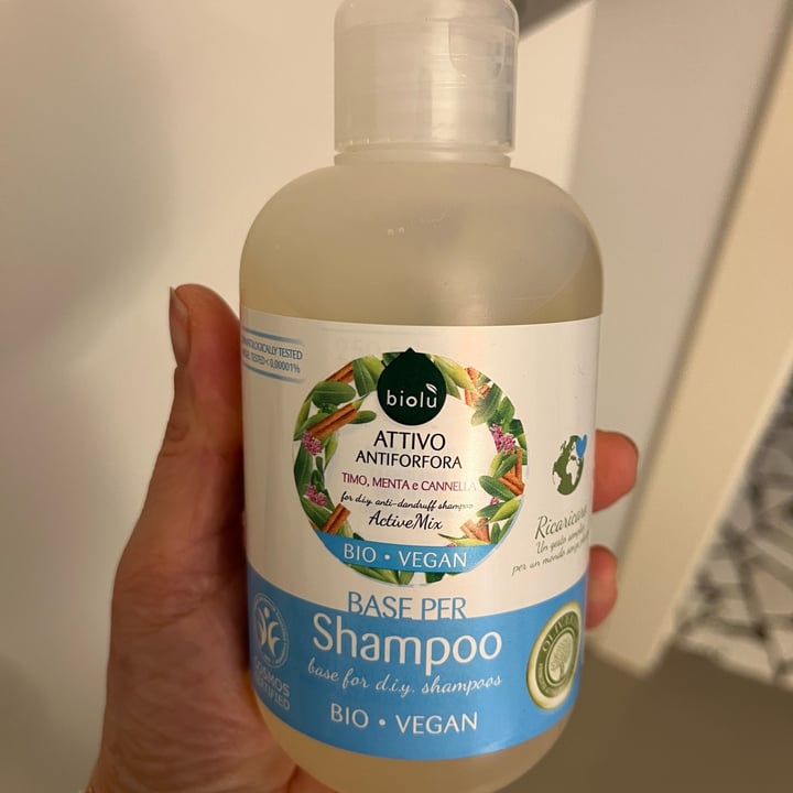 photo of biolu shampoo attivo antiforfora shared by @bartelisa on  01 Mar 2024 - review