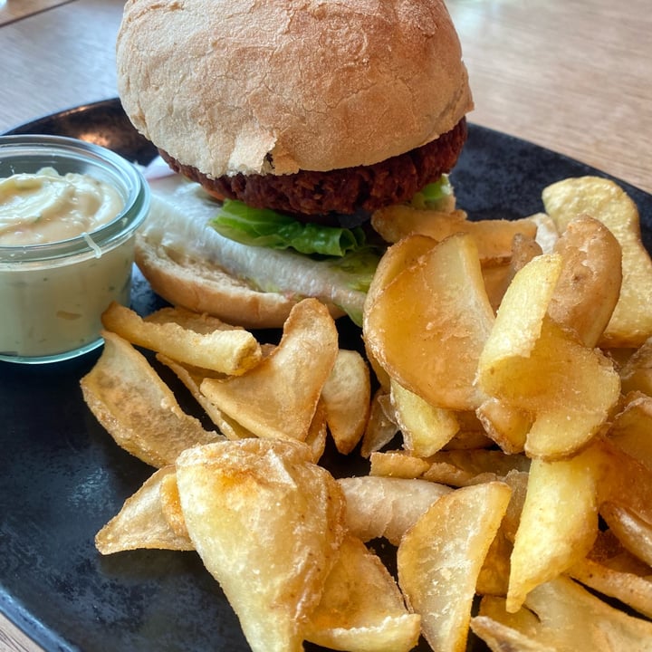 photo of FALADA beyond burger shared by @sfiziboom on  29 Oct 2023 - review