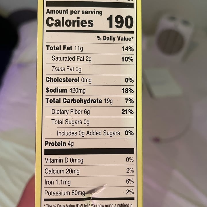 photo of Trader Joe’s Trader joe’s BATTERED PLANT-BASED FISH FILLETS shared by @curlycubaminican on  17 Oct 2023 - review