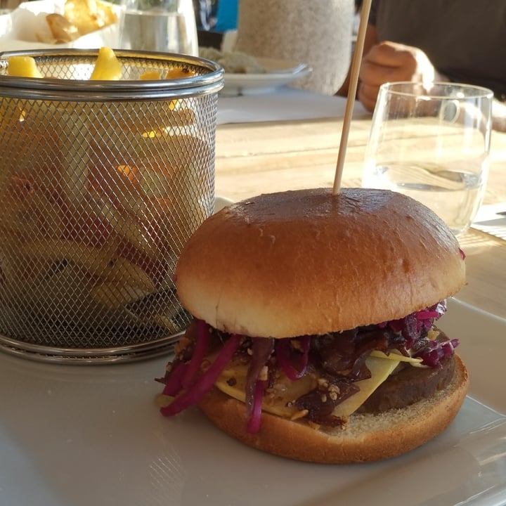 photo of Birrificio Settimo vegan buger shared by @urdva on  19 Jun 2024 - review