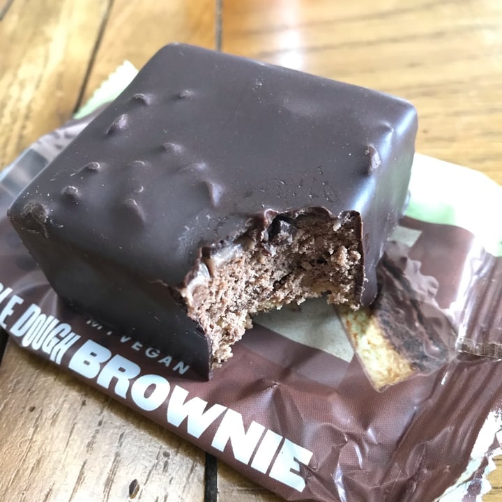 photo of MYVEGAN Double Dough Brownie Choc Chip Flavour shared by @scottye on  28 Apr 2024 - review