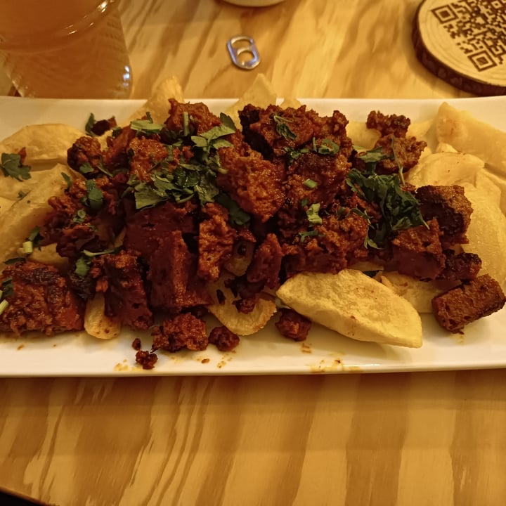 photo of Entre Pedras Café Bar Vegano "Zorza" con patatas shared by @biancafurii on  28 Apr 2024 - review