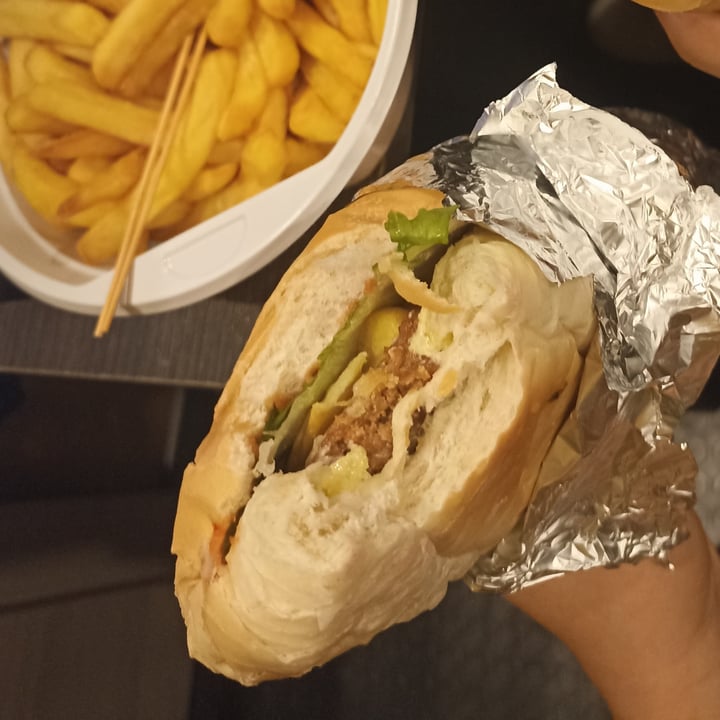 photo of Elio's Bar Paninoteca Capitan Harlock shared by @grifoneveganoferoce on  26 Jun 2024 - review