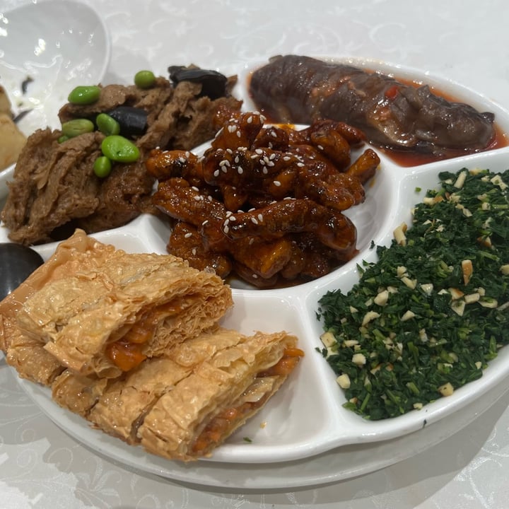 photo of Kung Tak Lam Shanghai Vegetarian Cuisine (Causeway Bay) Mock eel shared by @citronimus on  17 Sep 2025 - review
