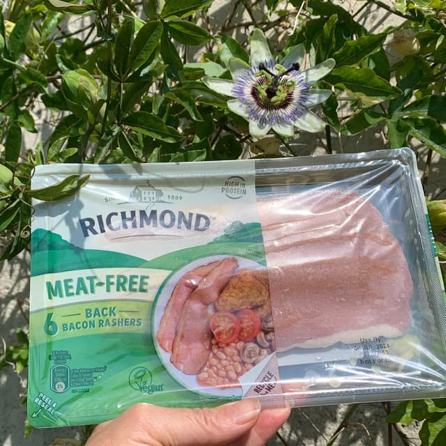 Meat Free Back Bacon Rashers from Richmond - Vegan Product Reviews ...