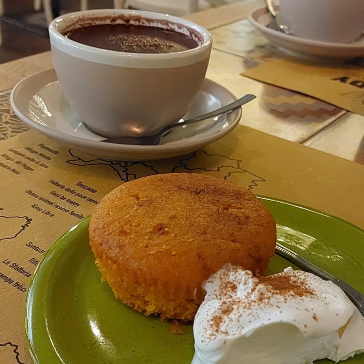 photo of Buddy Italian Restaurant Cafè Carrot cake shared by @piovonofalafel on  16 Dec 2023 - review
