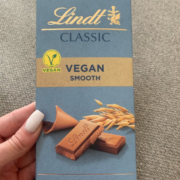 photo of Lindt Classic Vegan Smooth shared by @successfulturtle87 on  16 Feb 2024 - review