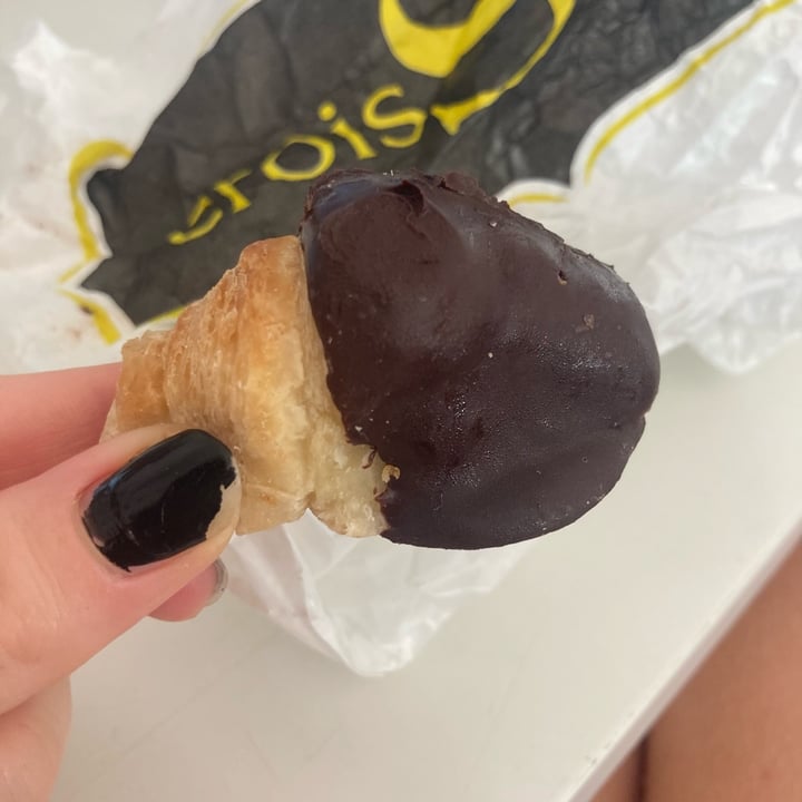 photo of CroisSants Mini croissant de chocolate negro shared by @asiayportia on  27 Sep 2023 - review