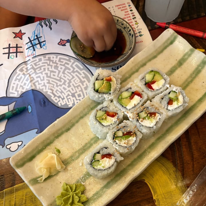 photo of Blue Sushi Sake Grill Veggie Maki shared by @cayo on  04 Aug 2025 - review