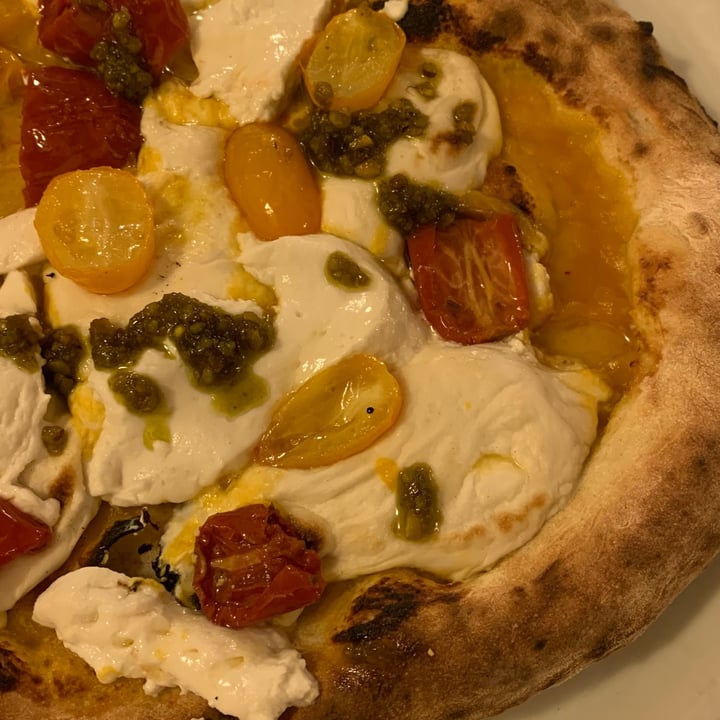 photo of Pizzeria il Gabbiano Pizza pomo-veg shared by @greenavocado on  08 Oct 2023 - review