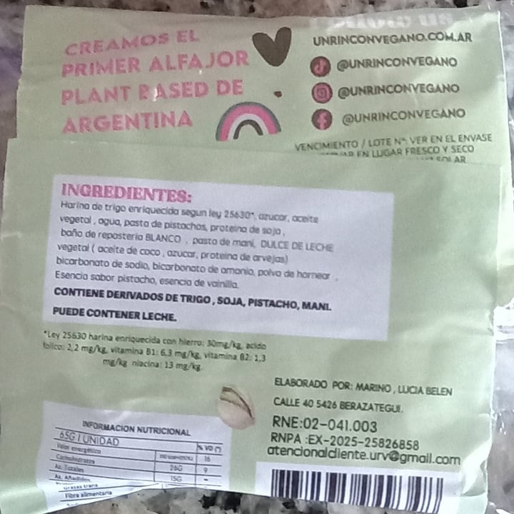 photo of Un Rincón Vegano alfajor de pistacho y dulce de Leche shared by @-fa on  31 Aug 2025 - review