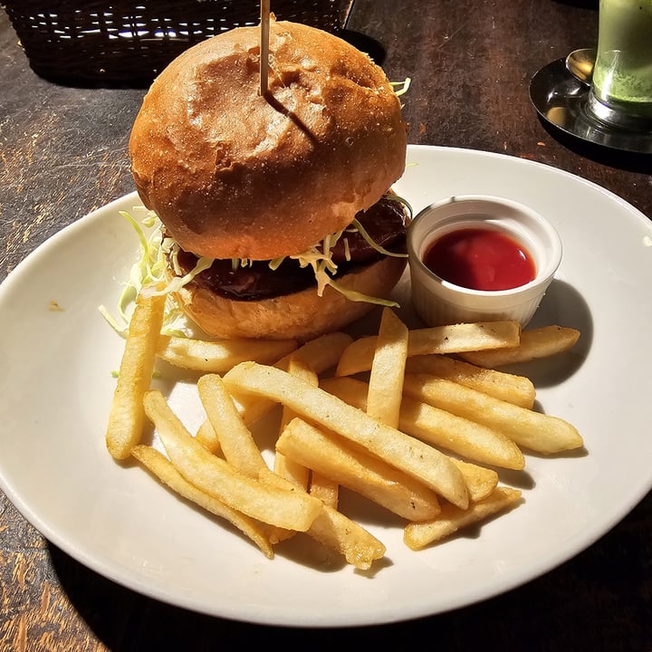 photo of AIN SOPH. Journey KYOTO アインソフジャーニー京都店 Cutlet Burger shared by @toko on  26 Feb 2025 - review