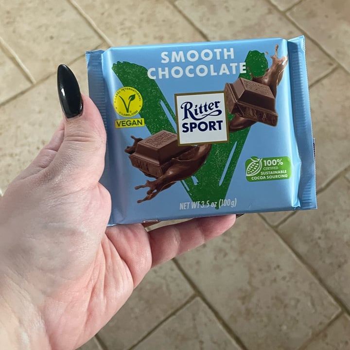photo of Ritter Sport Smooth Chocolate shared by @diariodiunasleevata on  04 Mar 2024 - review
