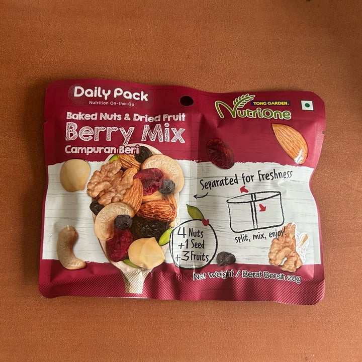 photo of Tong Garden NutriOne  Baked Nuts & Dried Fruits Berry Mix shared by @graysue on  26 May 2024 - review