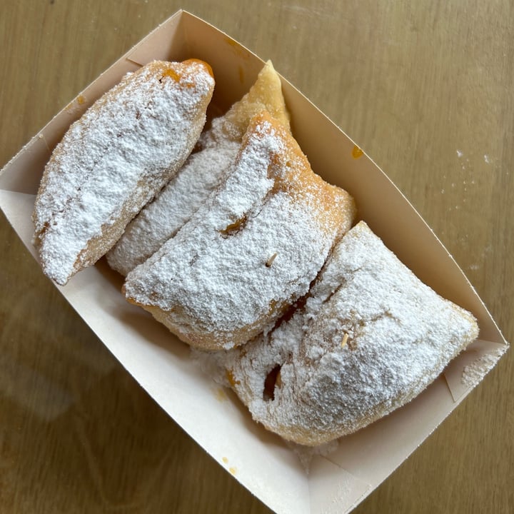 photo of Focacceria U Fugassin - Street Food Piemontese - Ligure a Torino Fugassin dolce con marmellata shared by @laveganasiciliana on  14 Jun 2025 - review