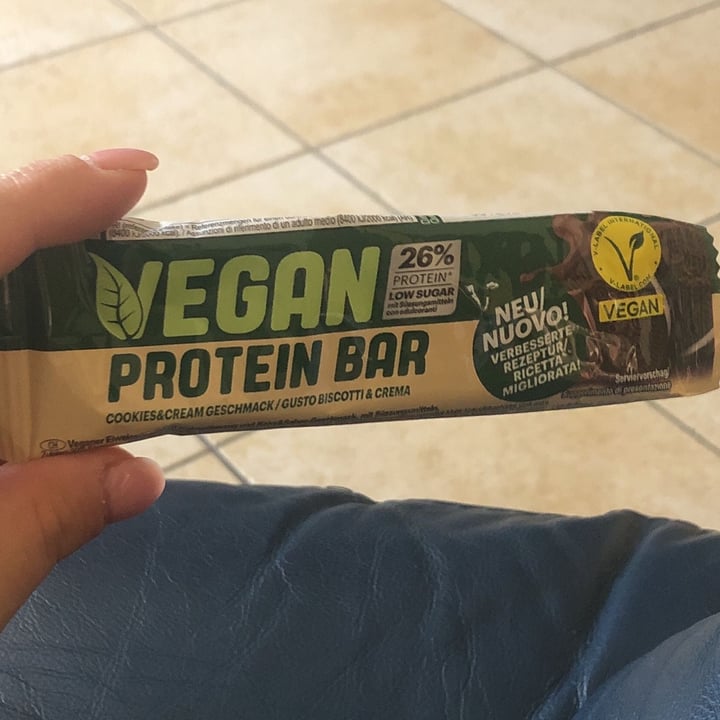 photo of Lidl vegan protein bar gusto biscotti e crema shared by @annapaolaserio on  26 Jul 2024 - review