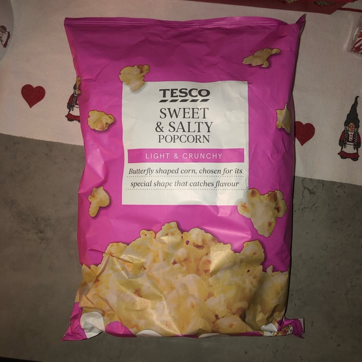 photo of Tesco Sweet & Salty Popcorn shared by @figarofigaro on  23 Dec 2023 - review