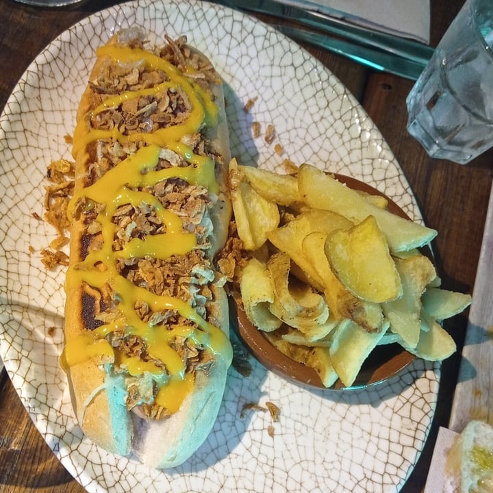 photo of Amarre 69 Sauerkraut Hot dog shared by @moniqueta on  09 Mar 2024 - review