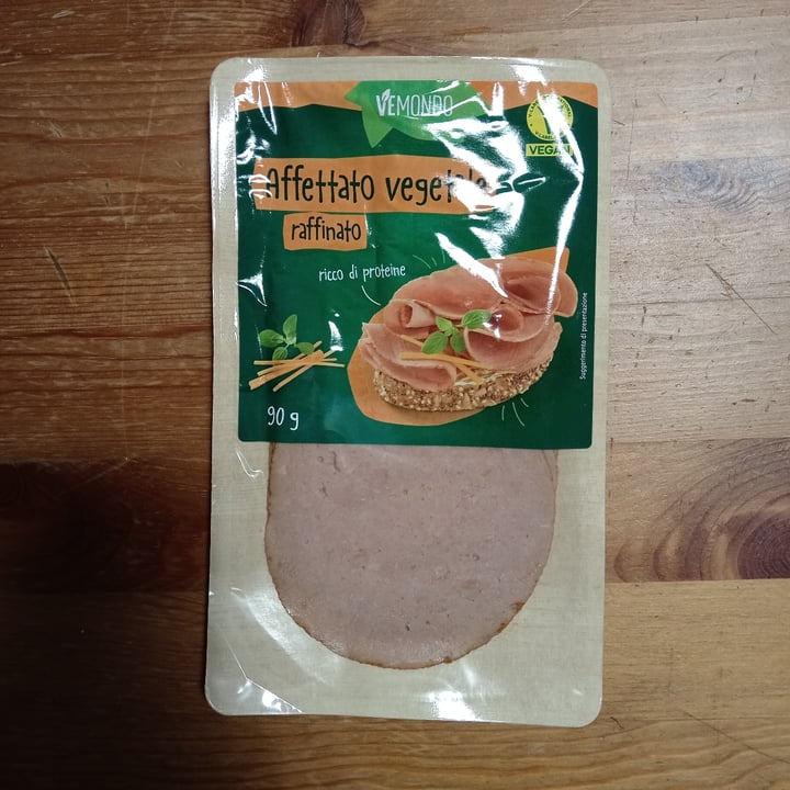 photo of Vemondo affettato vegetale raffinato shared by @botanicflora on  16 Jan 2025 - review
