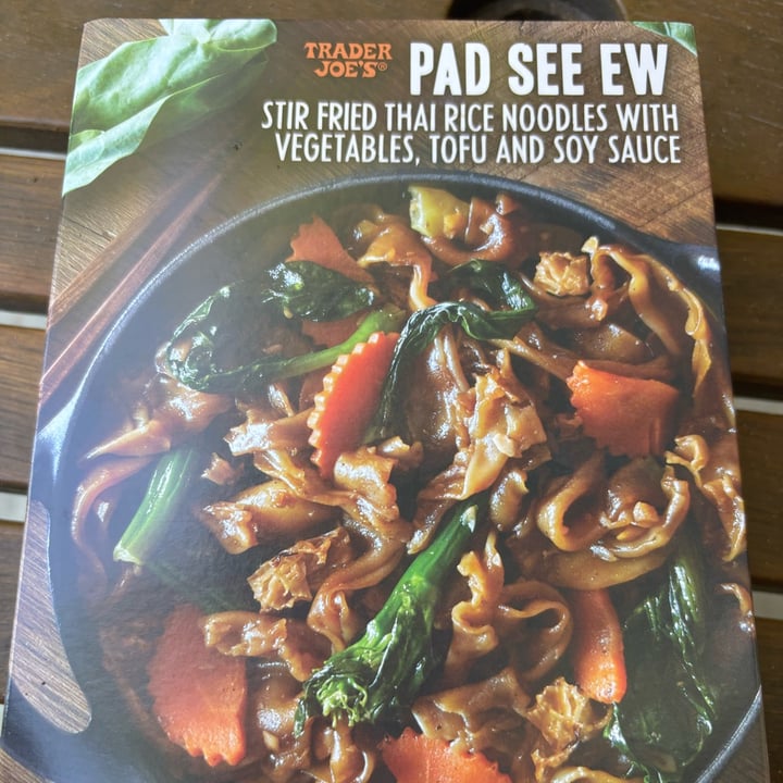 photo of Trader Joe's pad see ew shared by @esmevegana on  30 Sep 2025 - review