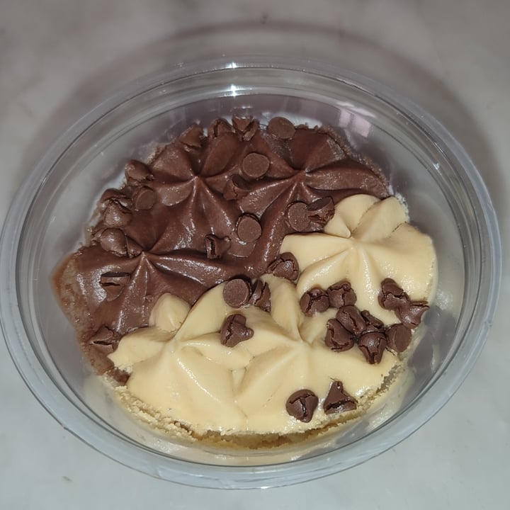 photo of Vemondo mousse vegana al cioccolato e caramello salato shared by @marty3110 on  22 Apr 2025 - review