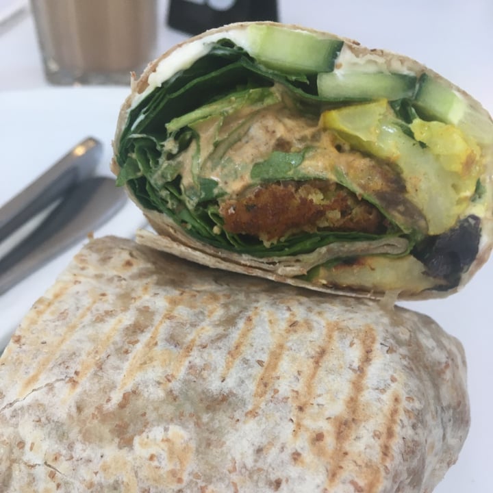 photo of KAUAI Rondebosch Avo Falafel Wrap shared by @sylvacharm on  26 Sep 2024 - review