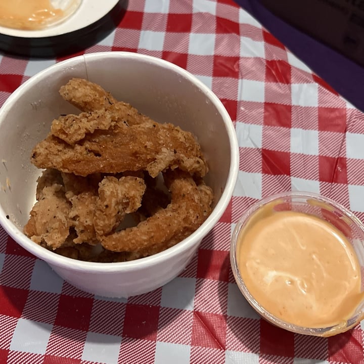 photo of Golden Dinosaurs Vegan Deli Side Chickies shared by @sheamber on  23 Dec 2023 - review