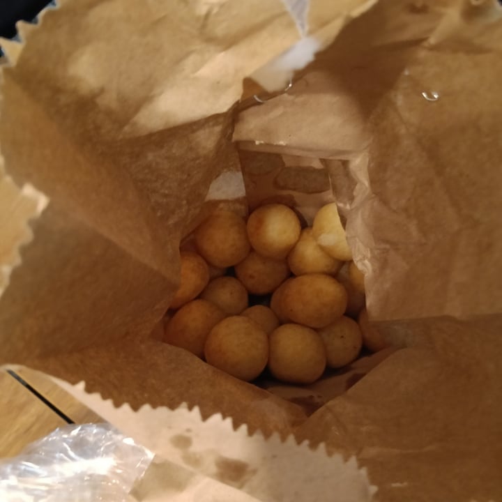 photo of PANADERÍA ROCKS Buñuelos shared by @kathoardila on  16 Dec 2024 - review