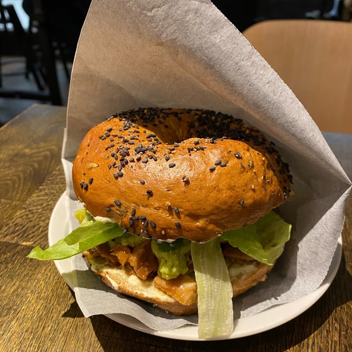 photo of Round Steissi Bakery & Café Guac Chic Bagel shared by @brigetteyeo on  21 Sep 2023 - review